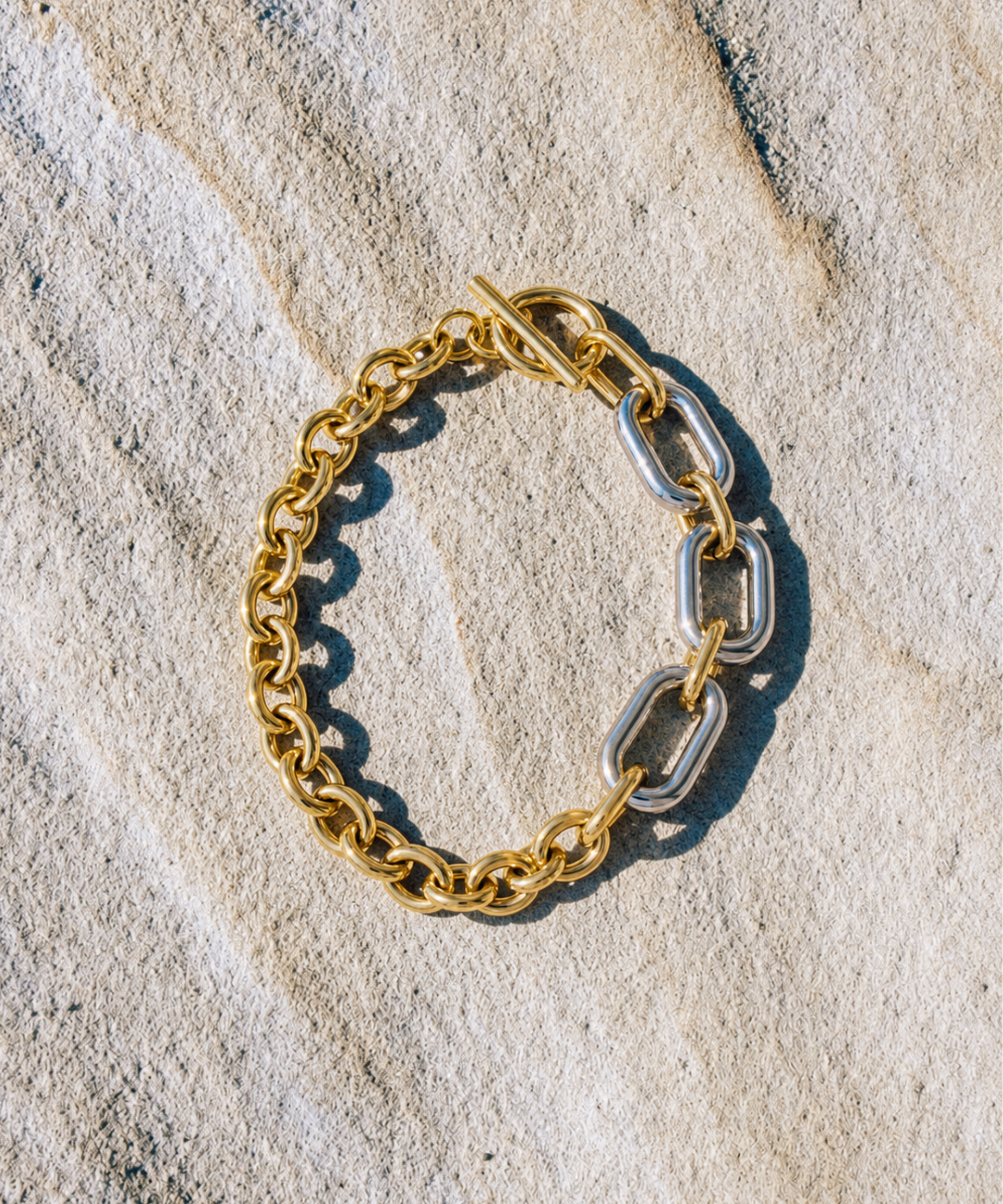 BRACELET