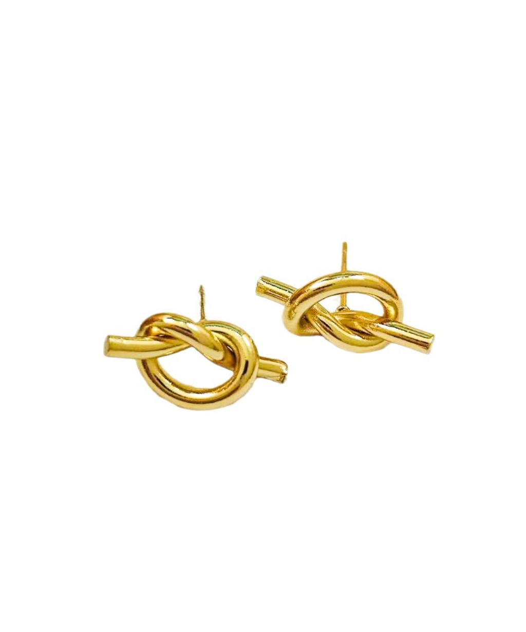 Simple Knot Pierce