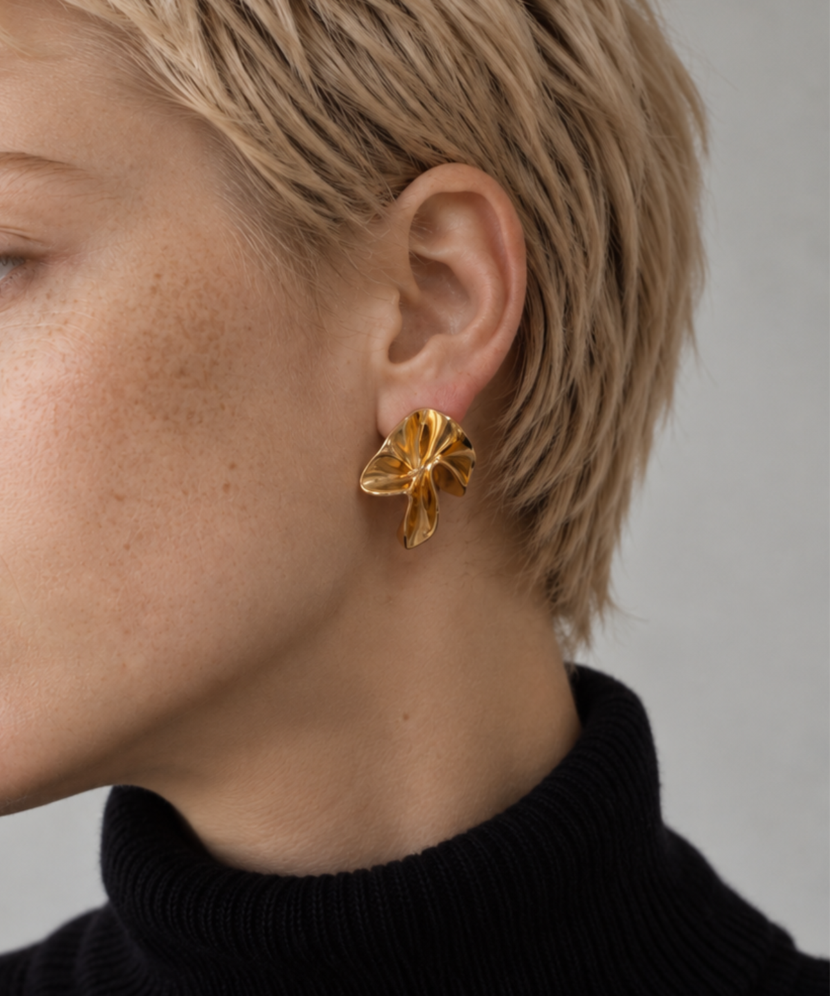 Twist Form Pierced Earrings