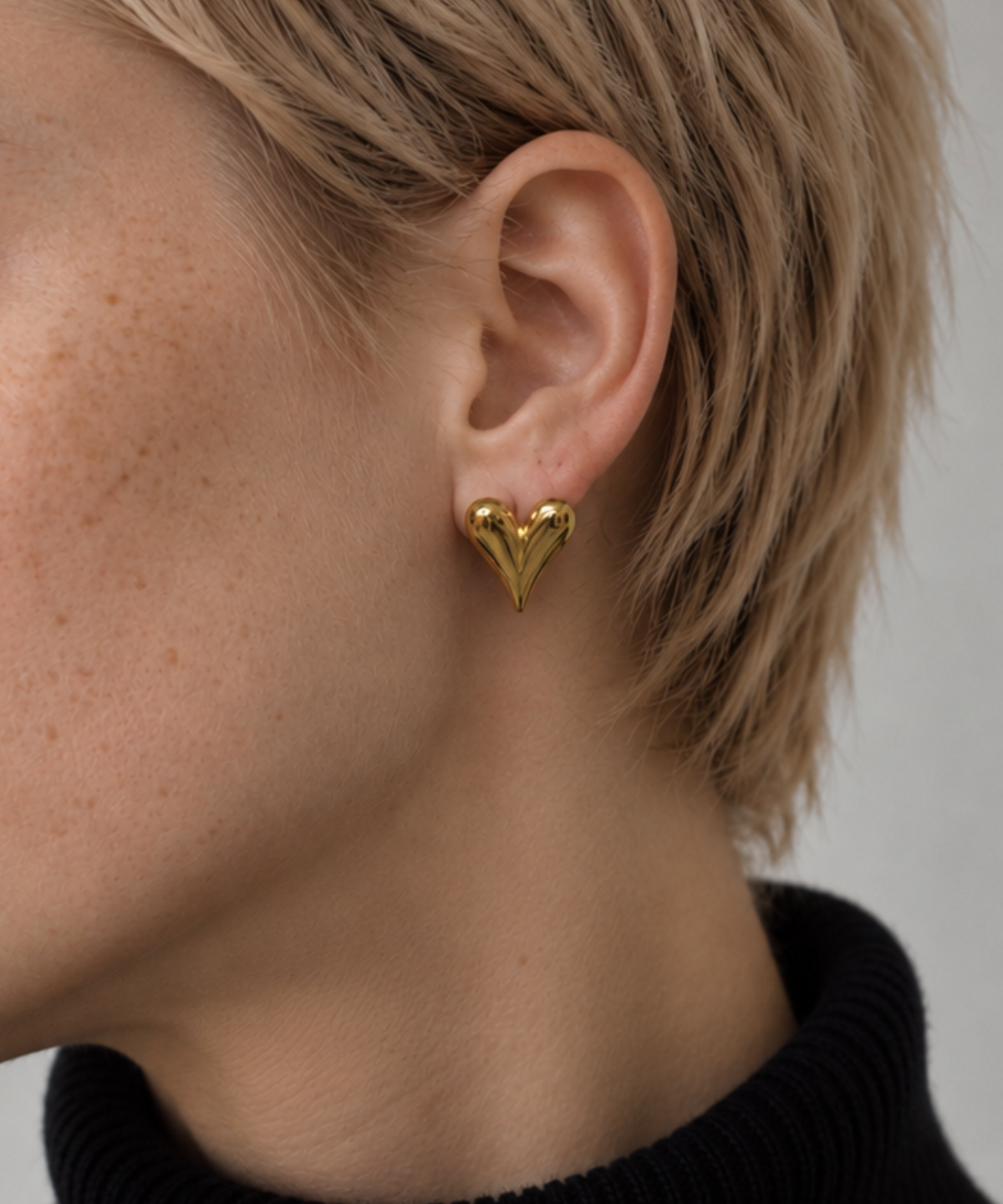 Puffy Heart Pierced Earrings
