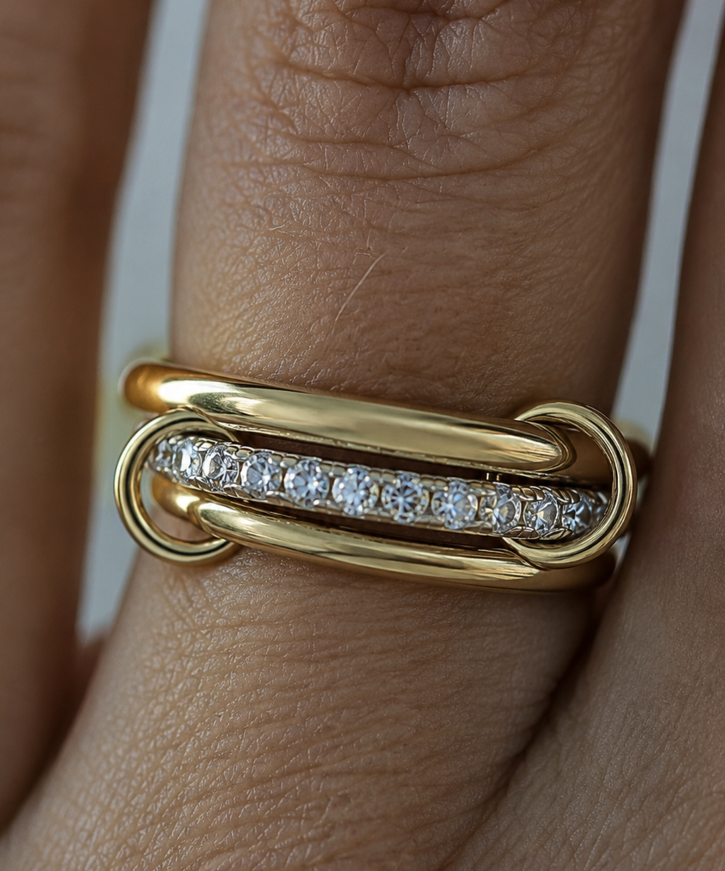 Orbit Layered Ring